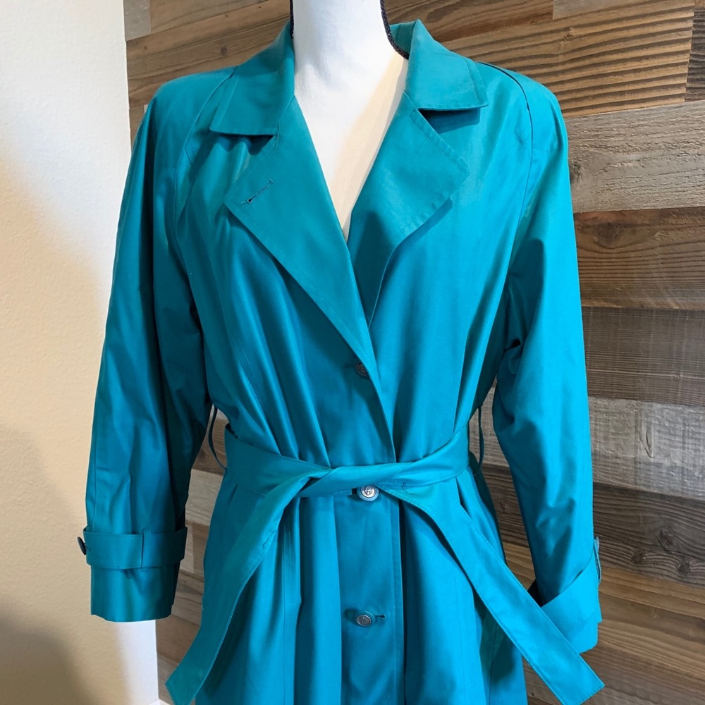 London Fog Classic Trench Coat w/ Lining in Green!